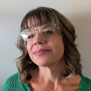 Meet your Posher, Cora